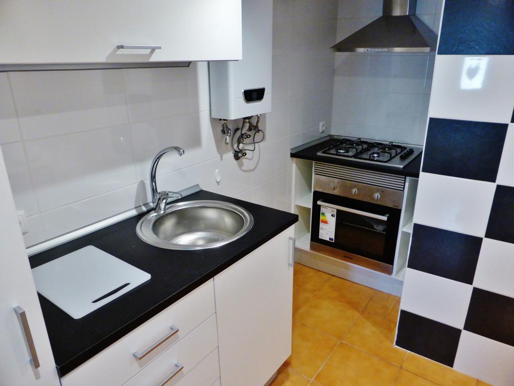 Apartamento Embaixador Mateus Лиссабон Номер фото